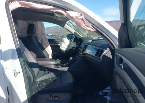 2022 Volkswagen Atlas 3.6L V6 Sel R-Line из США, поврежденный, VIN 1V2AR2CA3NC506856